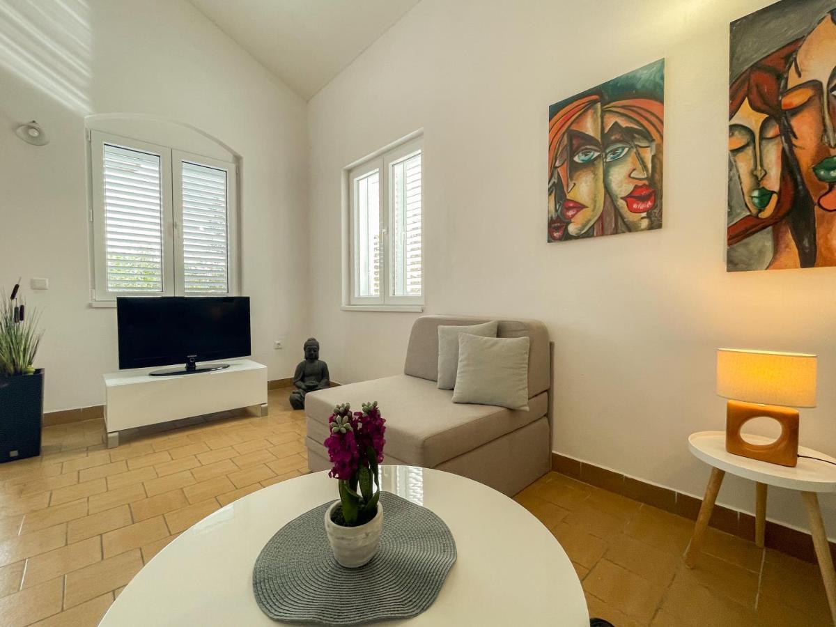 Spacious Apartment Amaros Korčula Buitenkant foto