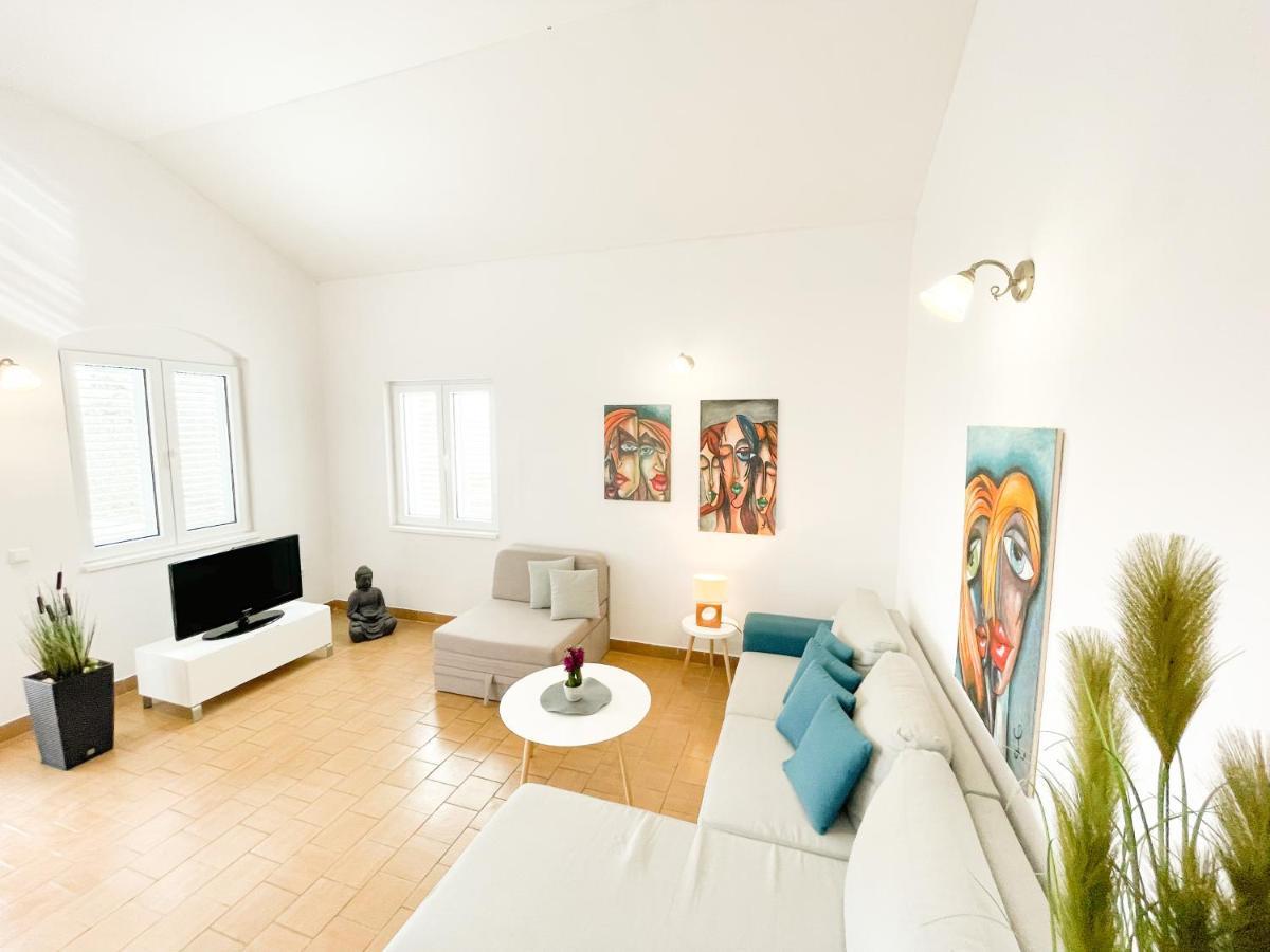 Spacious Apartment Amaros Korčula Buitenkant foto