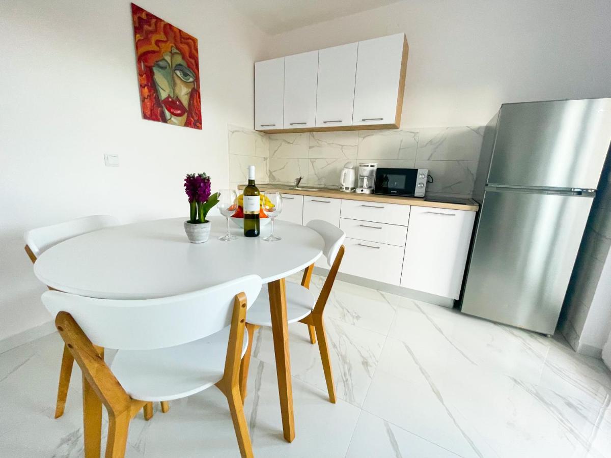 Spacious Apartment Amaros Korčula Buitenkant foto
